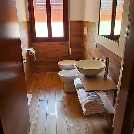 B&B Ottavanota 바사노델그라파